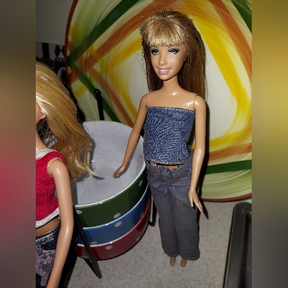 Mattel Barbies | 2003 & 2005 - Picture 10 of 15